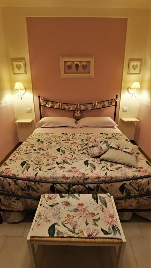 La Casina Dei Cuori Di Nonna Miglia Villa Pallerone Eksteriør bilde